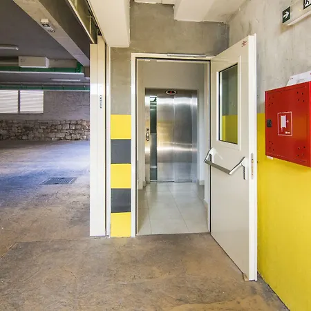 Laura Lux Gostinjska kuća 4*