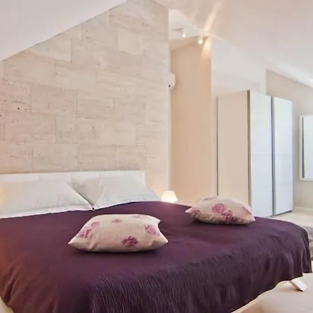 Laura Lux Gostinjska kuća