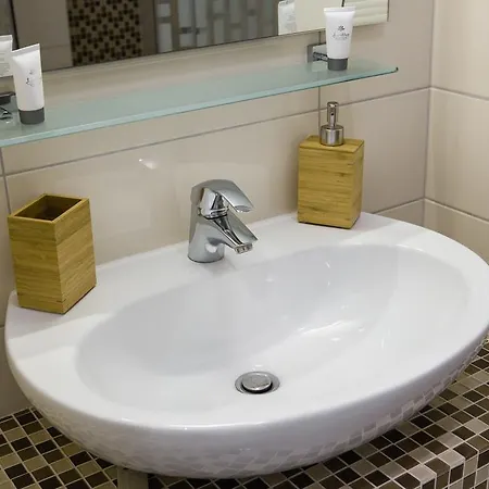 Laura Lux Guest house 4*