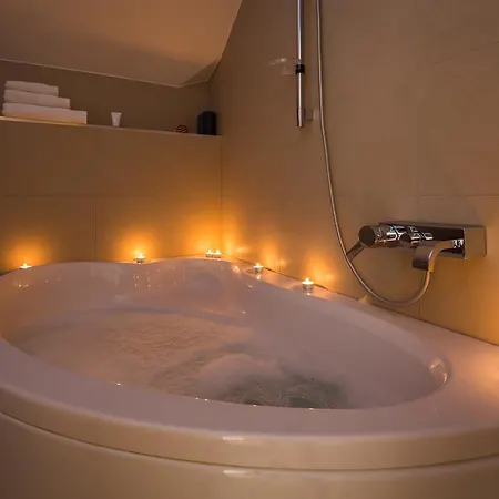 Guest house Laura Lux 4*