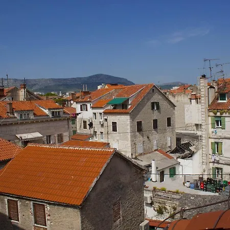 Laura Lux Gostinjska kuća