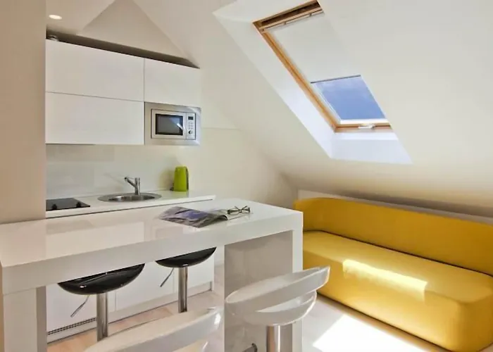 Laura Lux Guest house