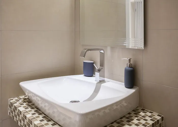 Laura Lux Guest house 4*