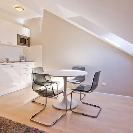 Laura Lux Pensionat Split